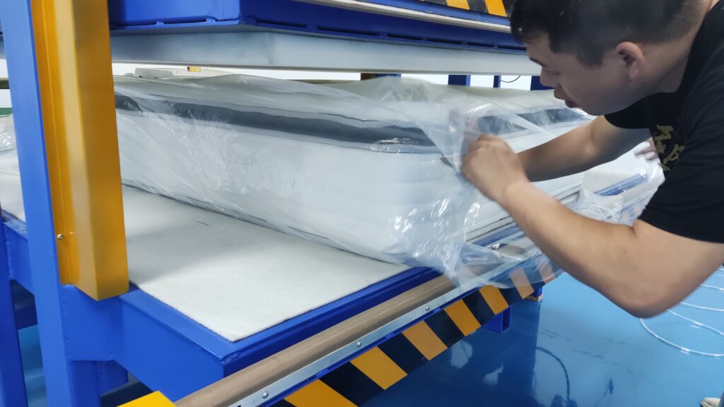 Compressed& Roll up Spring Mattress  2